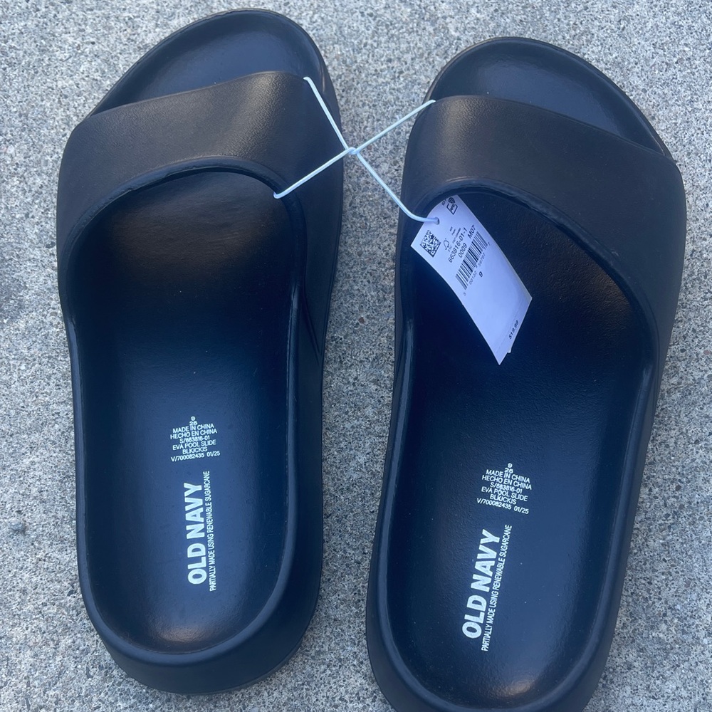 Old Navy Dark Slide Sandals